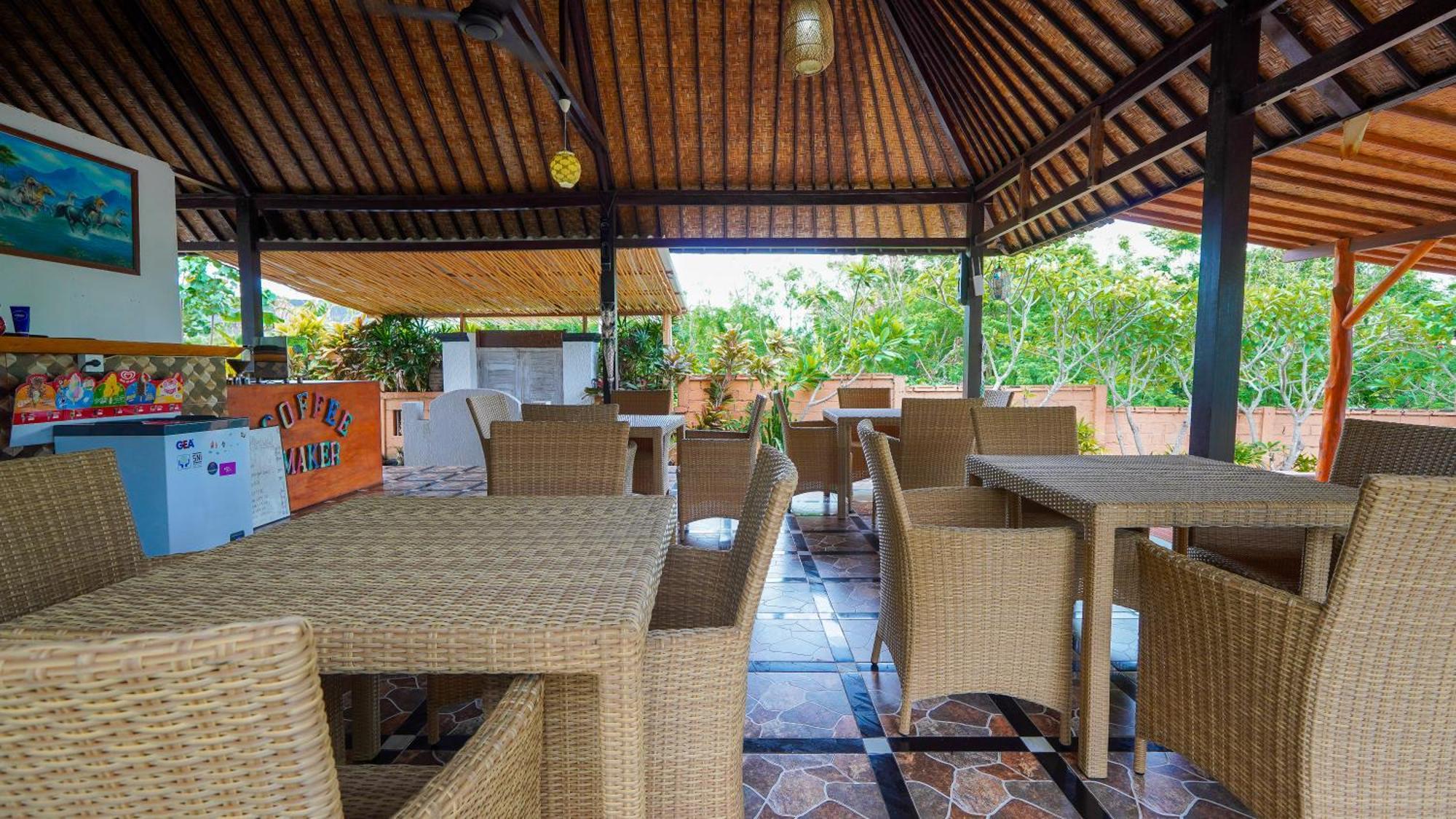 Bali Belva Hotel Nusa Lembongan  Exterior photo